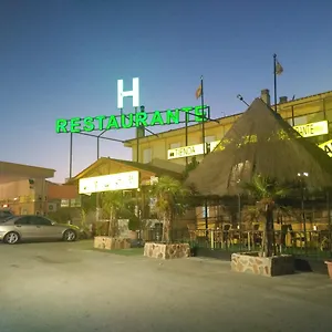 Hotel Mirasierra, Baul
