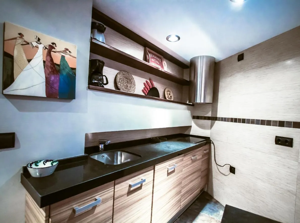 Apartamentos Turisticos Aguas De Víznar 아파트호텔